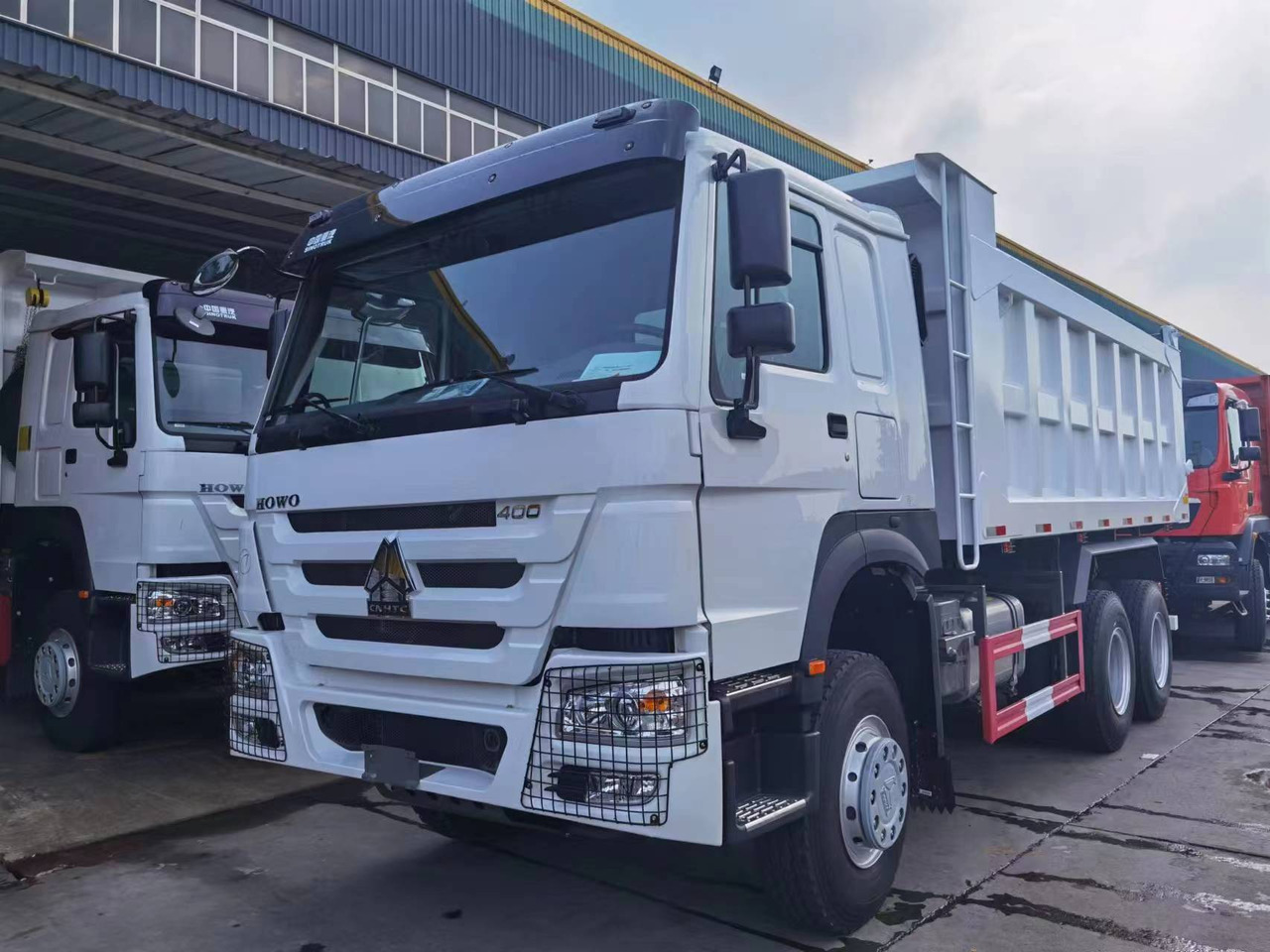 SINOTRUK HOWO 400HP Dump Truck New Brand Click for Discount - 翻斗车:图3 SINOTRUK HOWO 400HP Dump Truck New Brand Click for Discount - 翻斗车:图3