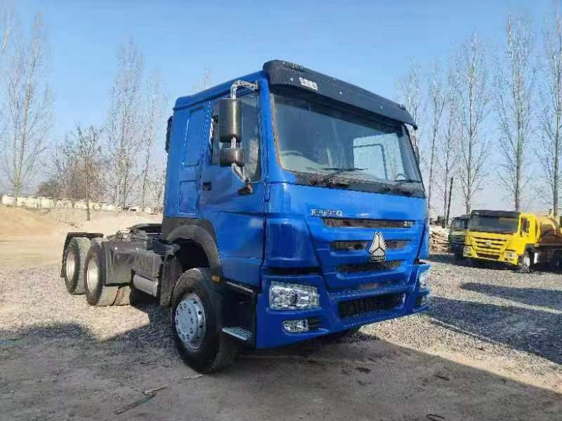 SINOTRUK HOWO 6x4 Tractor Unit Click for Discount - 牵引车:图1 SINOTRUK HOWO 6x4 Tractor Unit Click for Discount - 牵引车:图1