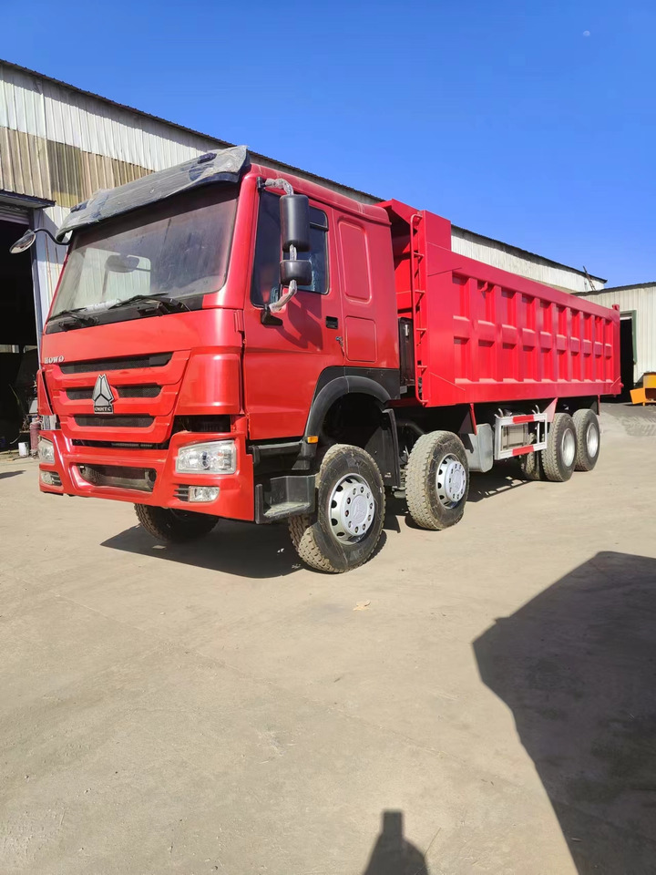 SINOTRUK HOWO 8x4 Dump Truck - 翻斗车:图3 SINOTRUK HOWO 8x4 Dump Truck - 翻斗车:图3