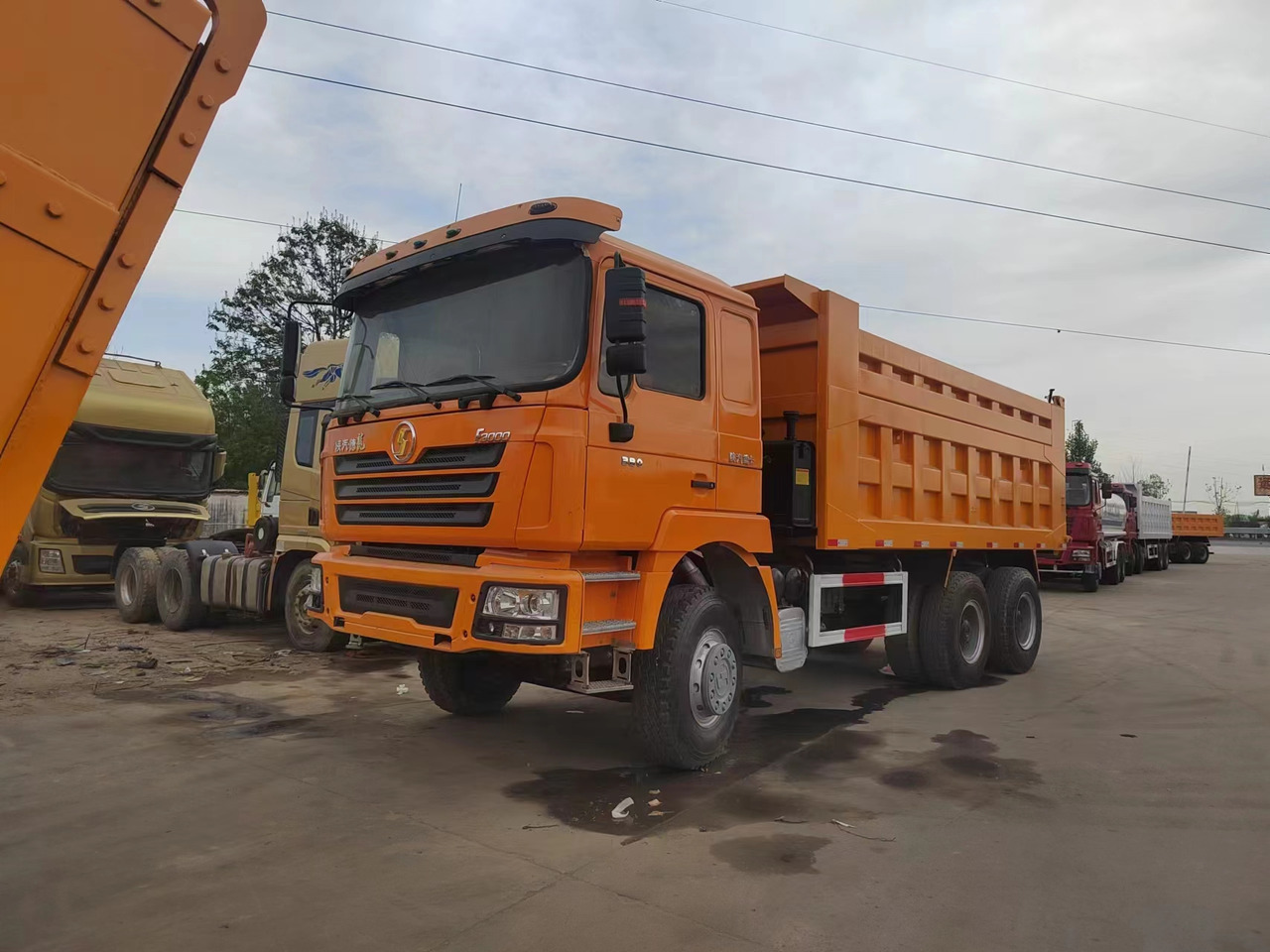 SINOTRUK HOWO 8x4 F3000 Dump Trruck Click for Discount - 翻斗车:图1 SINOTRUK HOWO 8x4 F3000 Dump Trruck Click for Discount - 翻斗车:图1