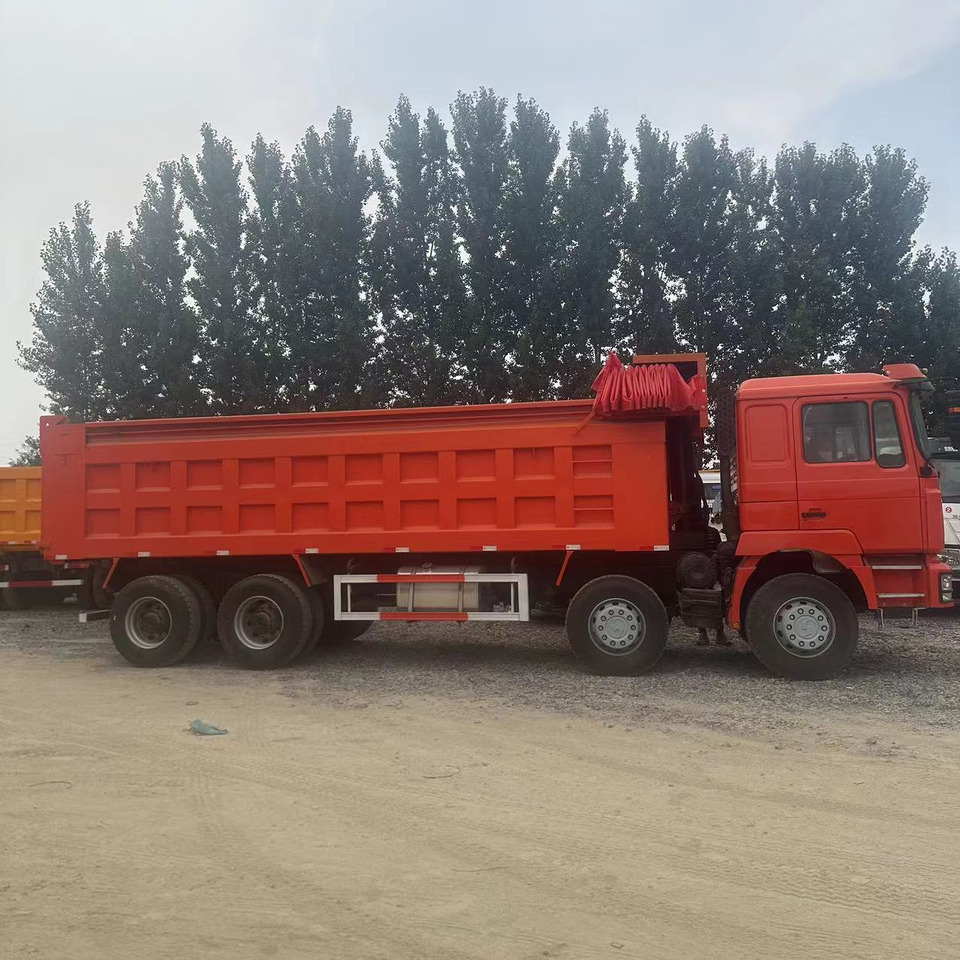 SINOTRUK HOWO Dump Truck 6x4 Click for Discount - 卡车:图5 SINOTRUK HOWO Dump Truck 6x4 Click for Discount - 卡车:图5