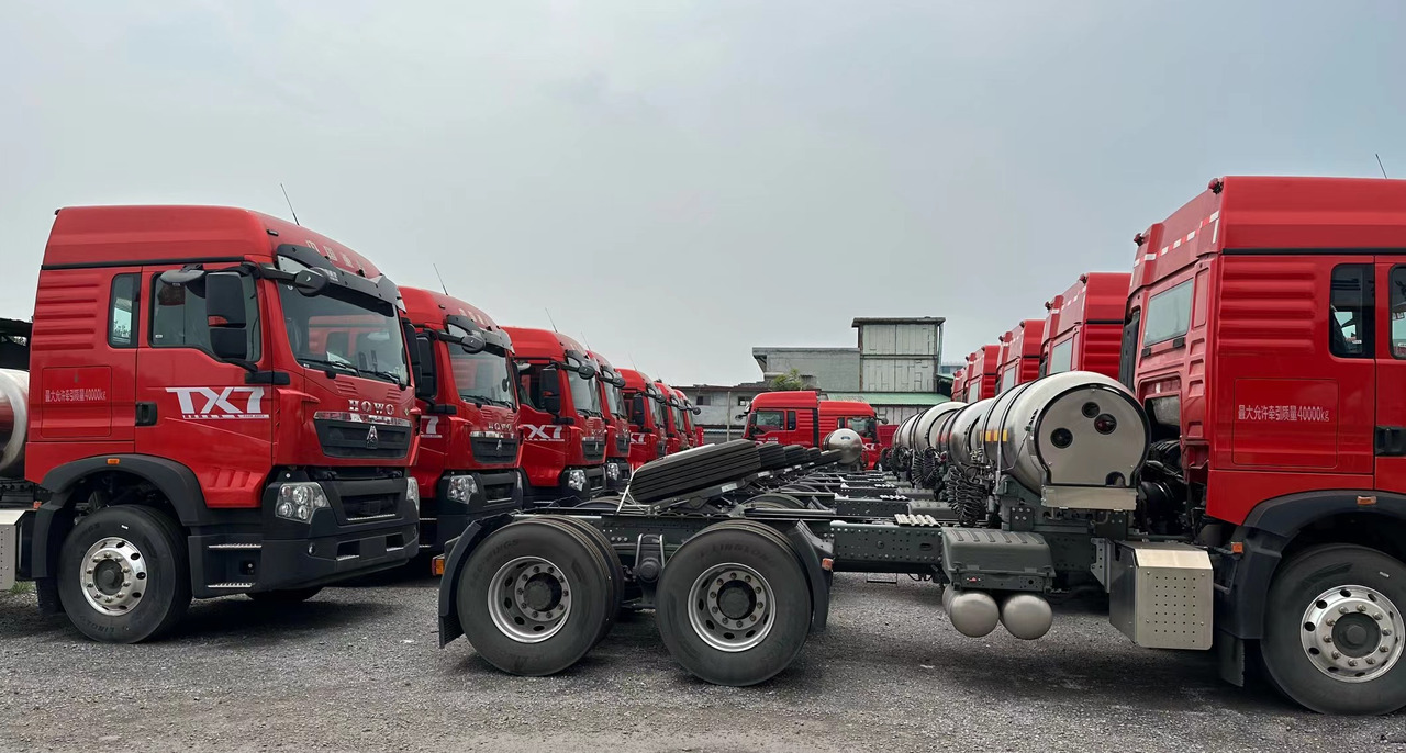 SINOTRUK HOWO TX480HP Tractor Unit Click for Discount - 翻斗车:图5 SINOTRUK HOWO TX480HP Tractor Unit Click for Discount - 翻斗车:图5