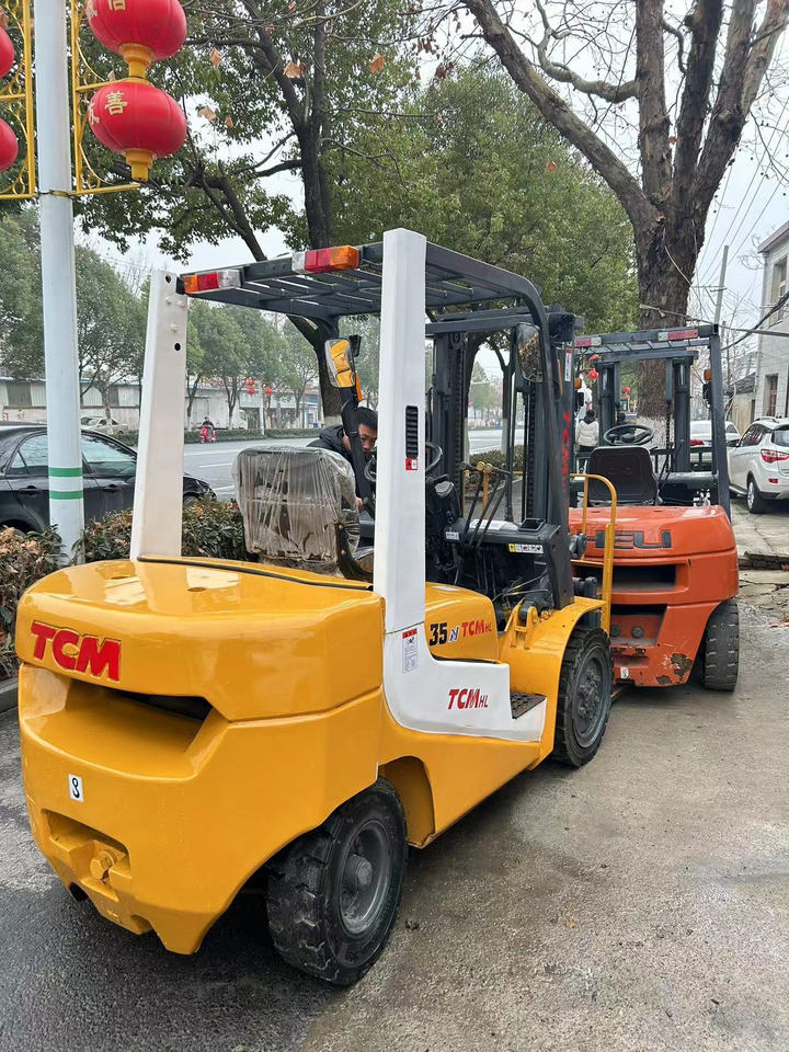 TCM FD30 - 柴油叉车:图2 TCM FD30 - 柴油叉车:图2