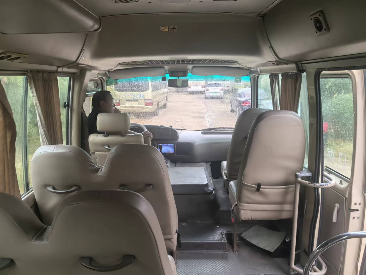 TOYOTA Mini Bus Click here for Discount - 长途客车:图3 TOYOTA Mini Bus Click here for Discount - 长途客车:图3