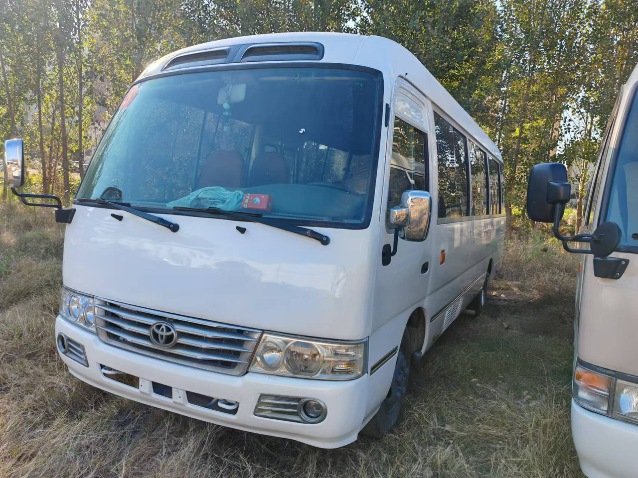 TOYOTA Whit Mini Bus Click for Discount - 长途客车:图1 TOYOTA Whit Mini Bus Click for Discount - 长途客车:图1