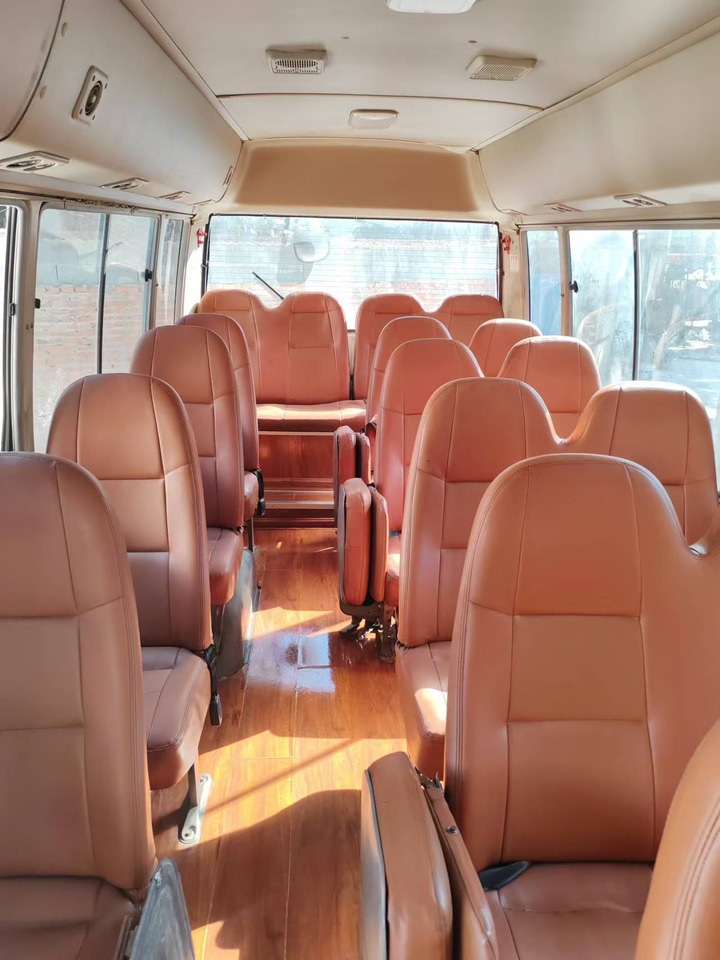 TOYOTA Whit Mini Bus Click for Discount - 长途客车:图5 TOYOTA Whit Mini Bus Click for Discount - 长途客车:图5