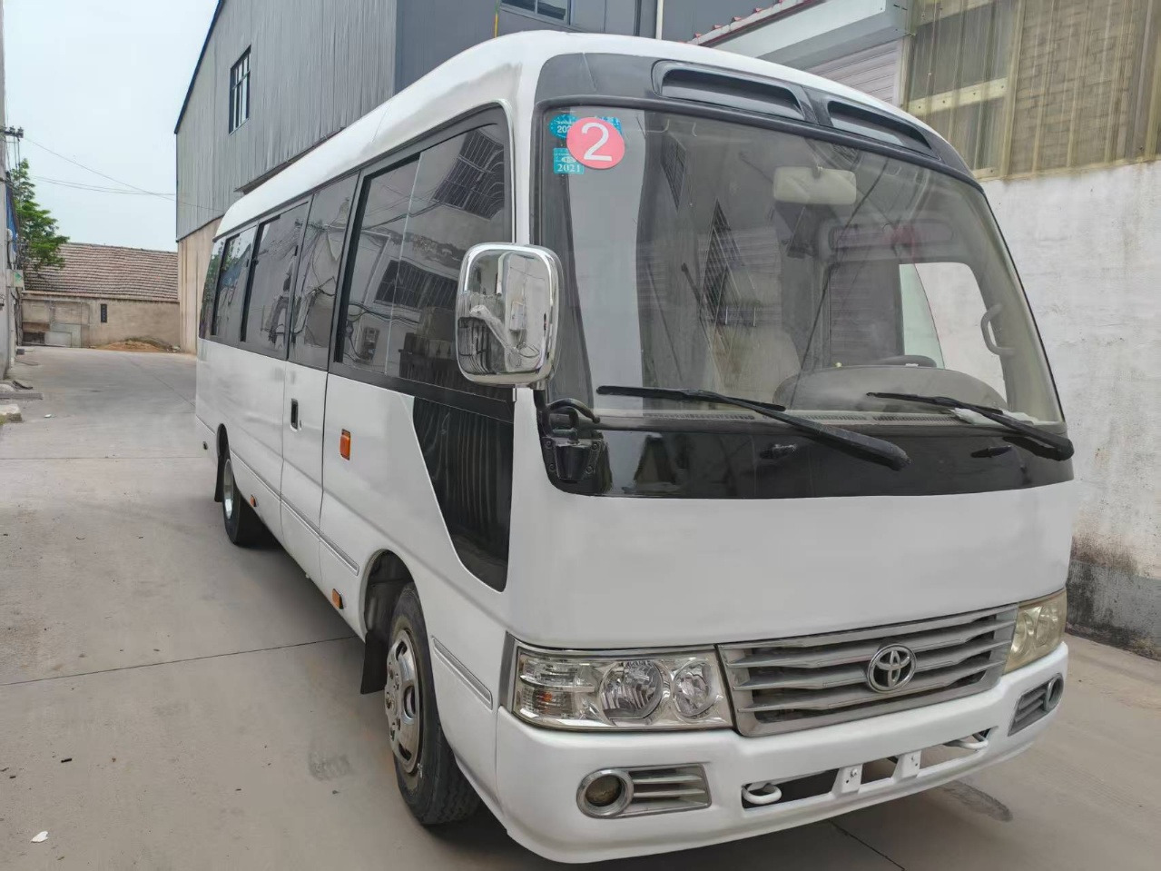TOYOTA White Mini Bus 29 Seats Click Here for Discount - 长途客车:图1 TOYOTA White Mini Bus 29 Seats Click Here for Discount - 长途客车:图1