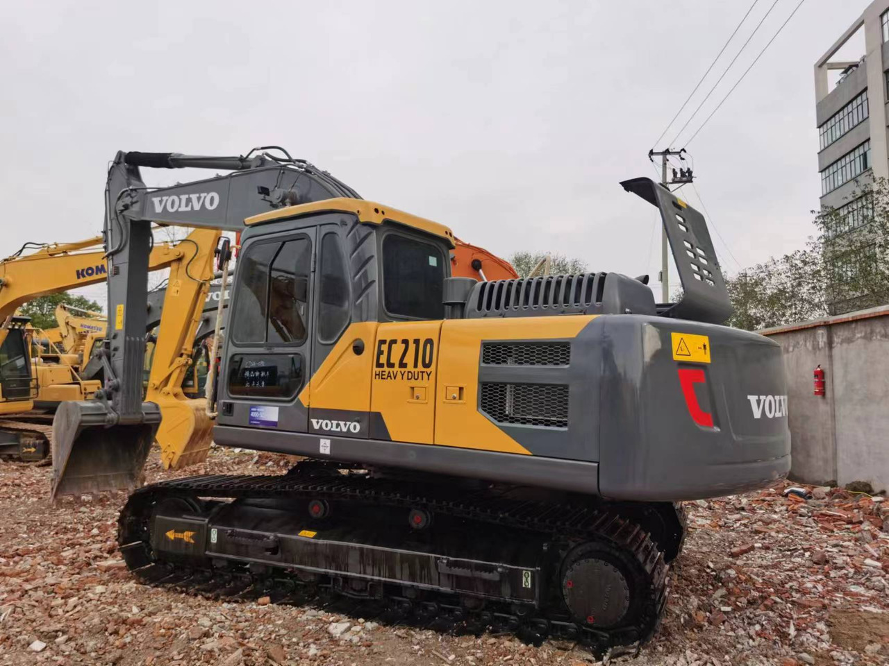 VOLVO EC210 - 履带式挖掘机:图5 VOLVO EC210 - 履带式挖掘机:图5