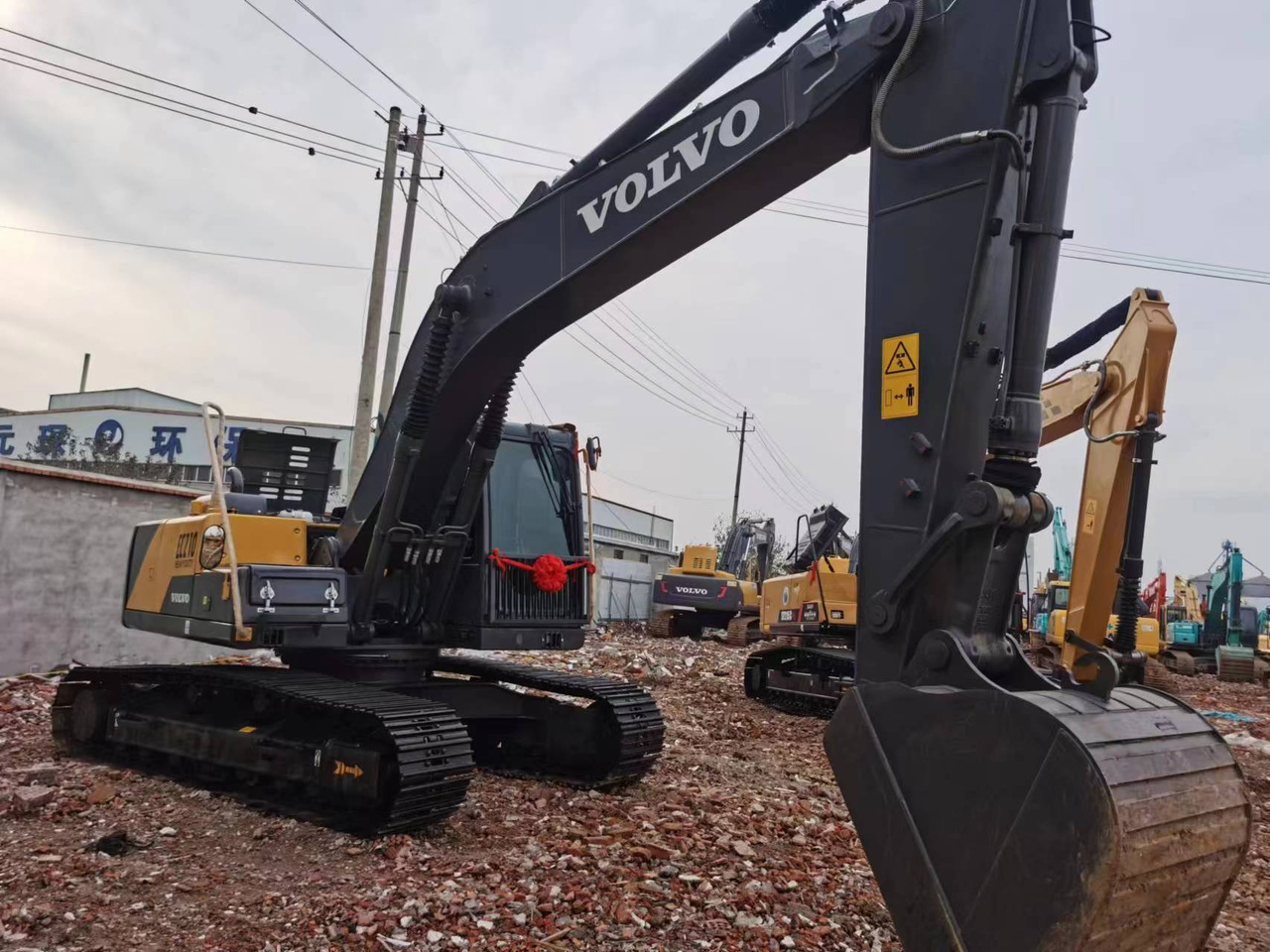 VOLVO EC210 - 履带式挖掘机:图4 VOLVO EC210 - 履带式挖掘机:图4