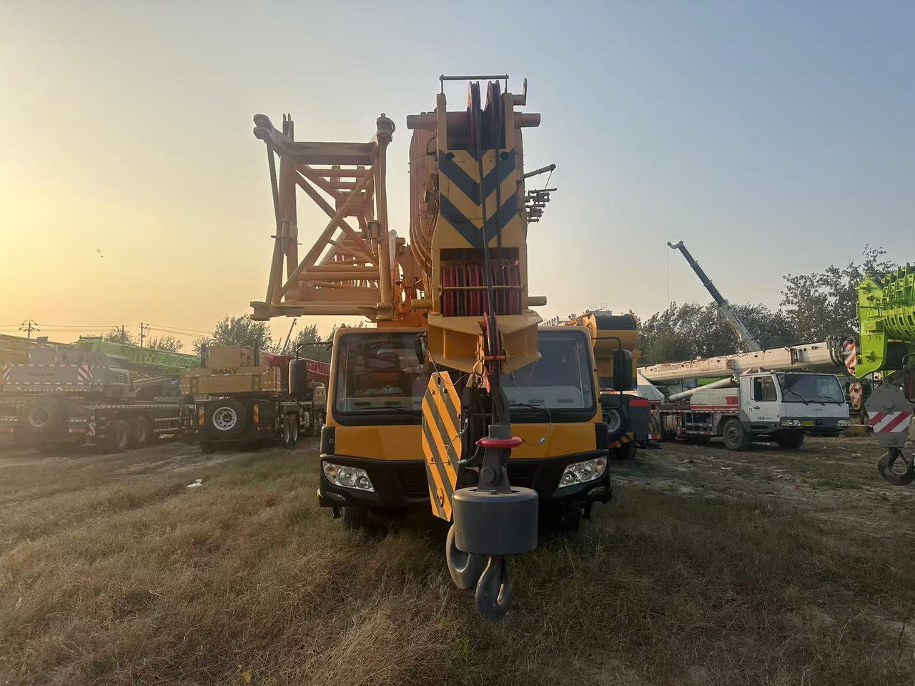 起重机 XCMG Crane QY100:图6 起重机 XCMG Crane QY100:图6