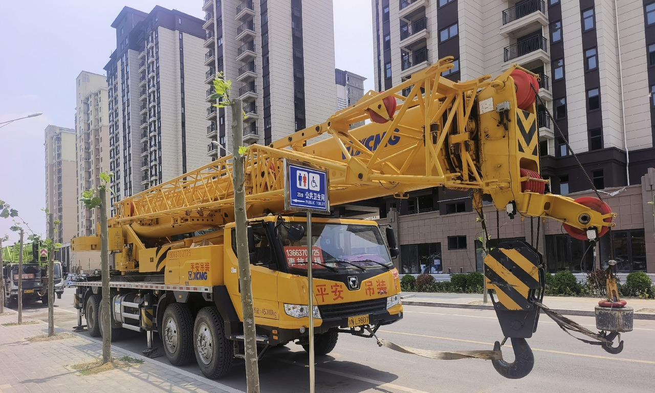 XCMG Crane QY75K - 起重机:图1 XCMG Crane QY75K - 起重机:图1