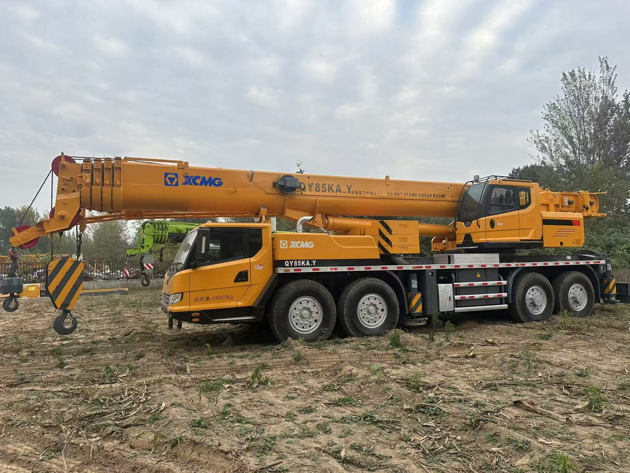 XCMG Crane QY85KAY - 全地形起重机:图1 XCMG Crane QY85KAY - 全地形起重机:图1