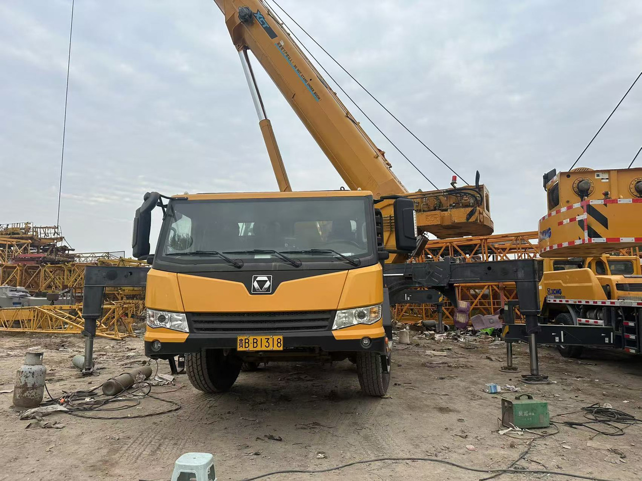 XCMG Crane XCT100 - 全地形起重机:图2 XCMG Crane XCT100 - 全地形起重机:图2
