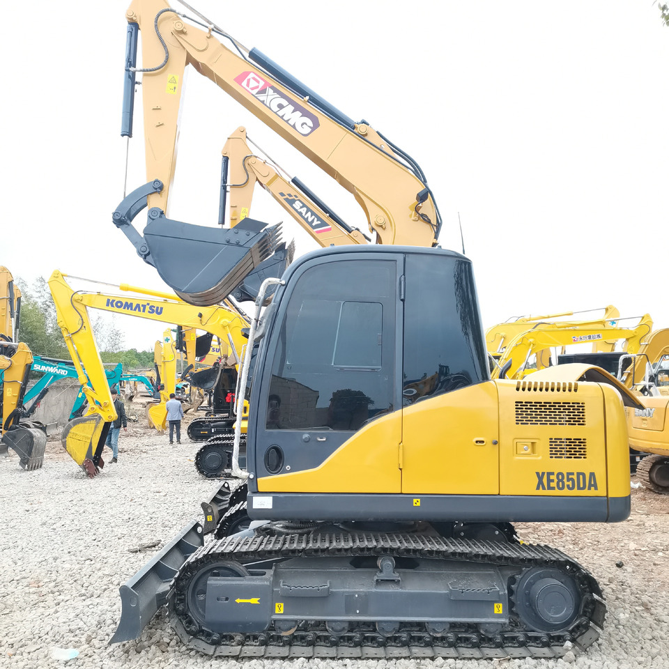 XCMG XE85DA - 履带式挖掘机:图2 XCMG XE85DA - 履带式挖掘机:图2