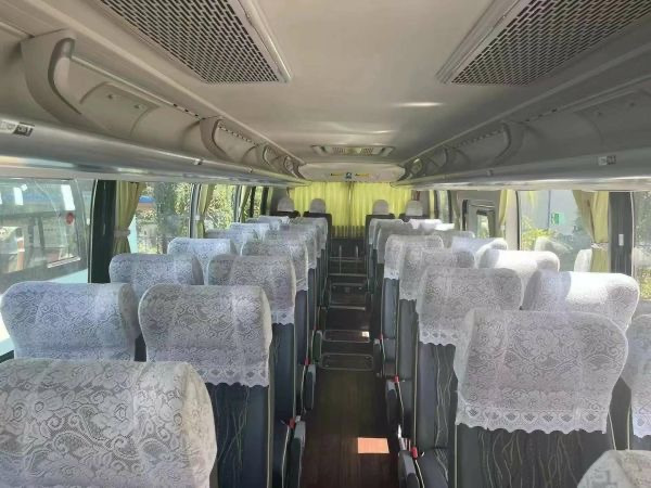 YUTONG 39 Seaters Coach Good condition Low mileage - 长途客车:图4 YUTONG 39 Seaters Coach Good condition Low mileage - 长途客车:图4