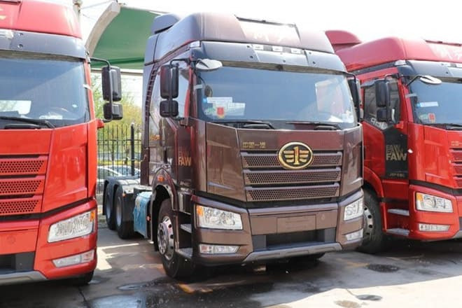 FAW Faw J6P 6X4 Tractor Head for Sale in Angola - 牵引车:图2 FAW Faw J6P 6X4 Tractor Head for Sale in Angola - 牵引车:图2