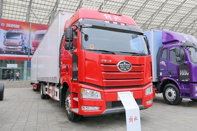 FAW Faw J6P Box Truck 4X2 for Sale in Sierra Leone - 厢式卡车:图2 FAW Faw J6P Box Truck 4X2 for Sale in Sierra Leone - 厢式卡车:图2