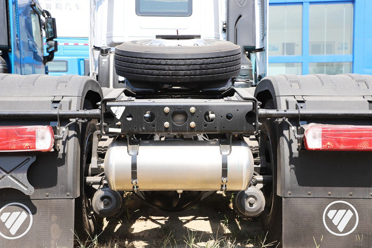 FOTON Foton 6x4 Tractor Head for Sale in Tanzania - 牵引车:图5 FOTON Foton 6x4 Tractor Head for Sale in Tanzania - 牵引车:图5