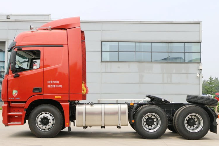 FOTON Foton Auman Gtl 6x4 Tractor Head for Sale in Sierra Leone - 牵引车:图2 FOTON Foton Auman Gtl 6x4 Tractor Head for Sale in Sierra Leone - 牵引车:图2