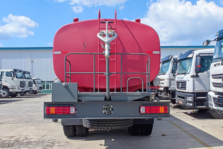 Howo Howo Water Truck for Sale in Nigeria - 卡车:图5 Howo Howo Water Truck for Sale in Nigeria - 卡车:图5