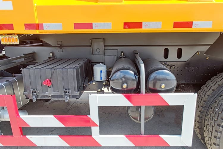 SHACMAN F2000 Shacman Truck for sale in Tanzania - 翻斗车:图3 SHACMAN F2000 Shacman Truck for sale in Tanzania - 翻斗车:图3
