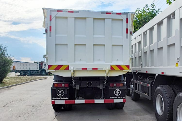 SHACMAN New Shacman Truck for Sale in Congo - 翻斗车:图4 SHACMAN New Shacman Truck for Sale in Congo - 翻斗车:图4