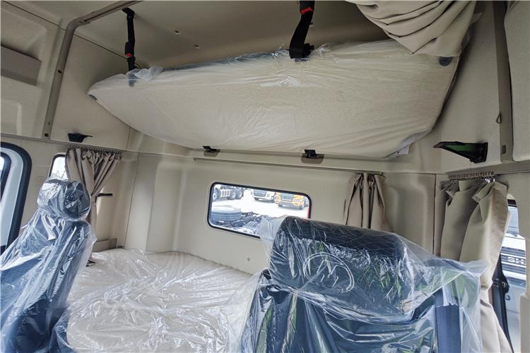 SHACMAN Used Shaman X3000 Truck Head for Sale In Zambia - 牵引车:图3 SHACMAN Used Shaman X3000 Truck Head for Sale In Zambia - 牵引车:图3