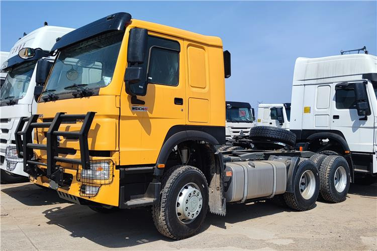 SINOTRUK CNHTC Howo Truck Tractor 400 HP 10 Wheeler for Sale In Malawi - 牵引车:图1 SINOTRUK CNHTC Howo Truck Tractor 400 HP 10 Wheeler for Sale In Malawi - 牵引车:图1