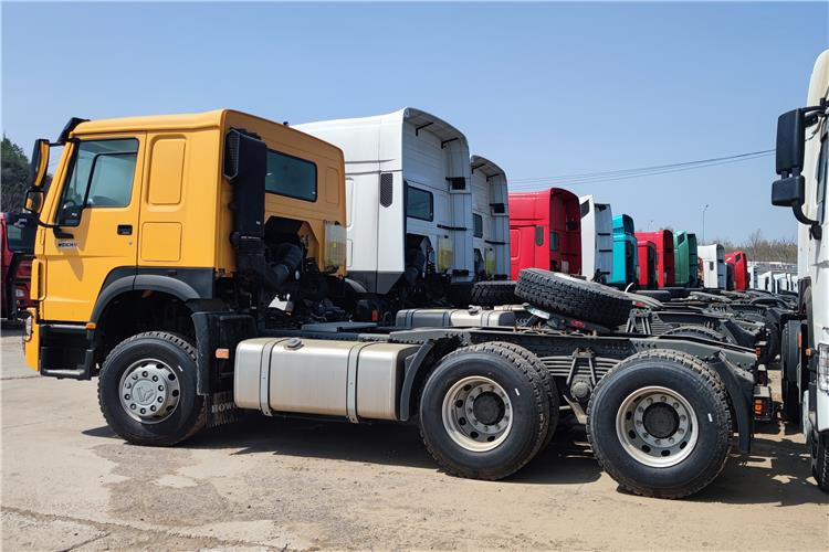 SINOTRUK CNHTC Howo Truck Tractor 400 HP 10 Wheeler for Sale In Malawi - 牵引车:图2 SINOTRUK CNHTC Howo Truck Tractor 400 HP 10 Wheeler for Sale In Malawi - 牵引车:图2
