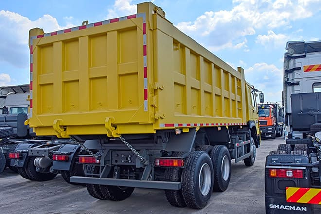 SINOTRUK Howo 400 10 Wheeler Tipper Truck for Sale in Côte d'Ivoire - 翻斗车:图2 SINOTRUK Howo 400 10 Wheeler Tipper Truck for Sale in Côte d'Ivoire - 翻斗车:图2
