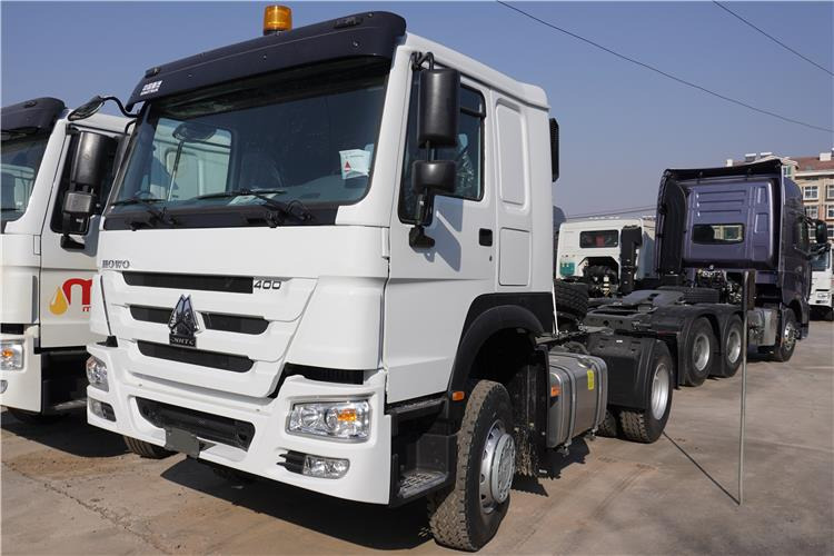 SINOTRUK Howo 430 Truck Head for Sale In Zambia - 牵引车:图1 SINOTRUK Howo 430 Truck Head for Sale In Zambia - 牵引车:图1