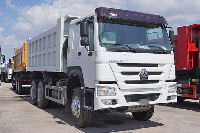 SINOTRUK Howo 6x4 New Tipper Trucks for Sale in Mauritania - 翻斗车:图3 SINOTRUK Howo 6x4 New Tipper Trucks for Sale in Mauritania - 翻斗车:图3