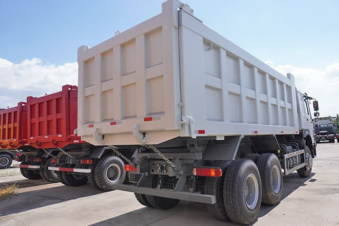 SINOTRUK Howo 6x4 New Tipper Trucks for Sale in Mauritania 租赁 SINOTRUK Howo 6x4 New Tipper Trucks for Sale in Mauritania:图6 SINOTRUK Howo 6x4 New Tipper Trucks for Sale in Mauritania 租赁 SINOTRUK Howo 6x4 New Tipper Trucks for Sale in Mauritania:图6