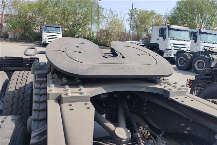 SINOTRUK Howo New Model 430HP Truck Tractor Price In Mauritania - 牵引车:图5 SINOTRUK Howo New Model 430HP Truck Tractor Price In Mauritania - 牵引车:图5