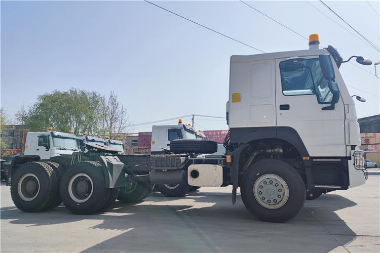 SINOTRUK Howo New Model 430HP Truck Tractor Price In Mauritania - 牵引车:图2 SINOTRUK Howo New Model 430HP Truck Tractor Price In Mauritania - 牵引车:图2