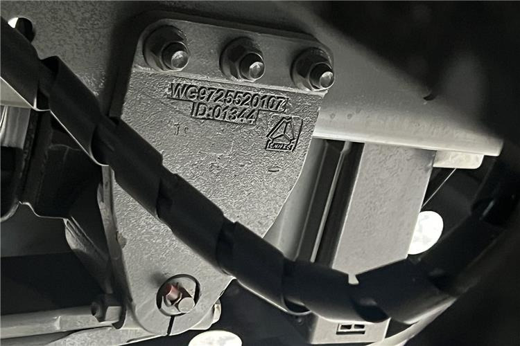 SINOTRUK Howo Truck Price - 400hp 10 Wheeler for Sale In Cameroon - 牵引车:图4 SINOTRUK Howo Truck Price - 400hp 10 Wheeler for Sale In Cameroon - 牵引车:图4
