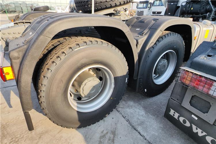 SINOTRUK Sitrak T7H 430HP Truck Head Price for Sale In Zimbabwe Harare - 牵引车:图5 SINOTRUK Sitrak T7H 430HP Truck Head Price for Sale In Zimbabwe Harare - 牵引车:图5