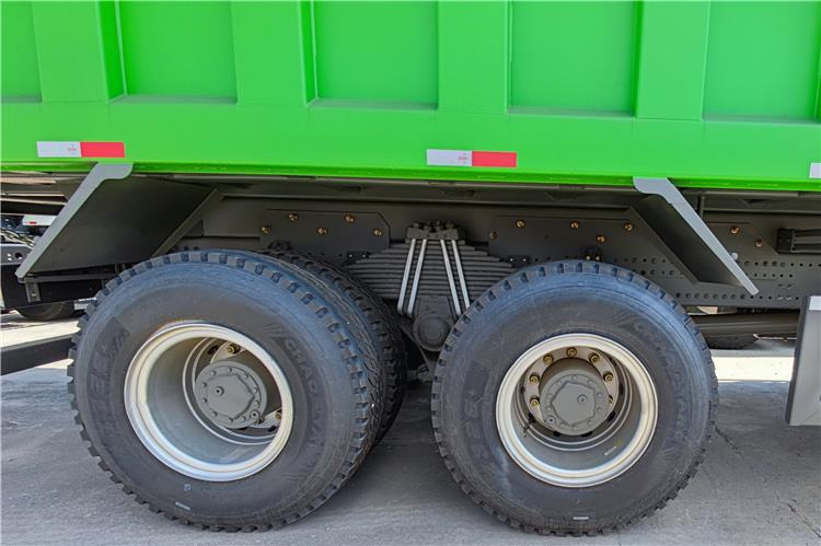SINOTRUK Used Howo Dump Truck Price In Guinea - 翻斗车:图4 SINOTRUK Used Howo Dump Truck Price In Guinea - 翻斗车:图4