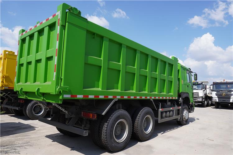 SINOTRUK Used Howo Dump Truck Price In Guinea - 翻斗车:图2 SINOTRUK Used Howo Dump Truck Price In Guinea - 翻斗车:图2