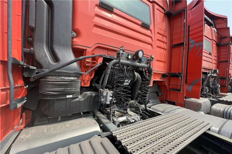 SINOTRUK Used Sitrak Truck Head for Sale In Guinea - 牵引车:图3 SINOTRUK Used Sitrak Truck Head for Sale In Guinea - 牵引车:图3