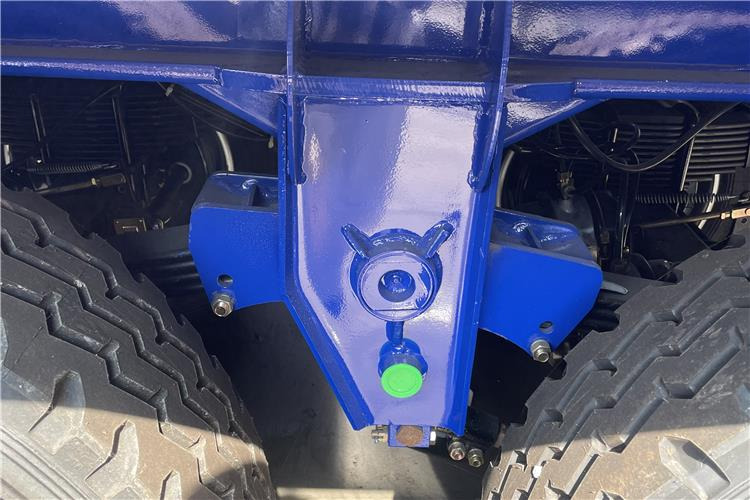 TITAN 4 Axle Dump Semi Trailer for Sale In Zambia - 翻斗半拖车:图5 TITAN 4 Axle Dump Semi Trailer for Sale In Zambia - 翻斗半拖车:图5