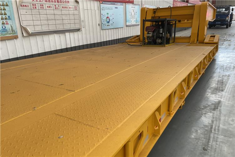 TITAN 4 Line 8 Axle Removable Gooseneck Trailer for Sale In Nigeria Lagos - 低装载半拖车:图4 TITAN 4 Line 8 Axle Removable Gooseneck Trailer for Sale In Nigeria Lagos - 低装载半拖车:图4