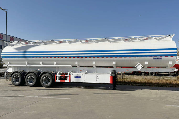 TITAN 45000 Liters Fuel Tanker Trailer for Sale in Nigeria - 液罐半拖车:图3 TITAN 45000 Liters Fuel Tanker Trailer for Sale in Nigeria - 液罐半拖车:图3