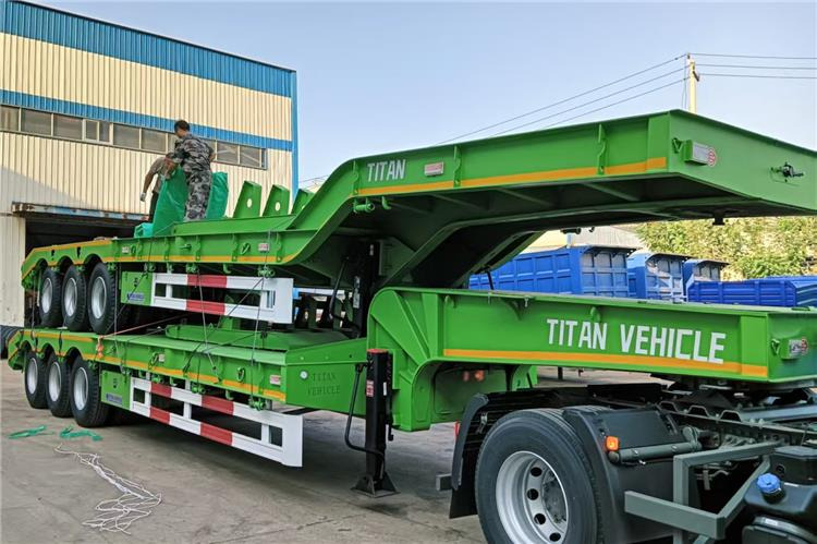 TITAN 80 Ton Equal Width Low Bed Truck Trailer for Sale In Ghana - 低装载半拖车:图3 TITAN 80 Ton Equal Width Low Bed Truck Trailer for Sale In Ghana - 低装载半拖车:图3