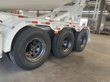 TITAN Cement Mixer Trailer for Sale in Congo - 半挂车:图5 TITAN Cement Mixer Trailer for Sale in Congo - 半挂车:图5