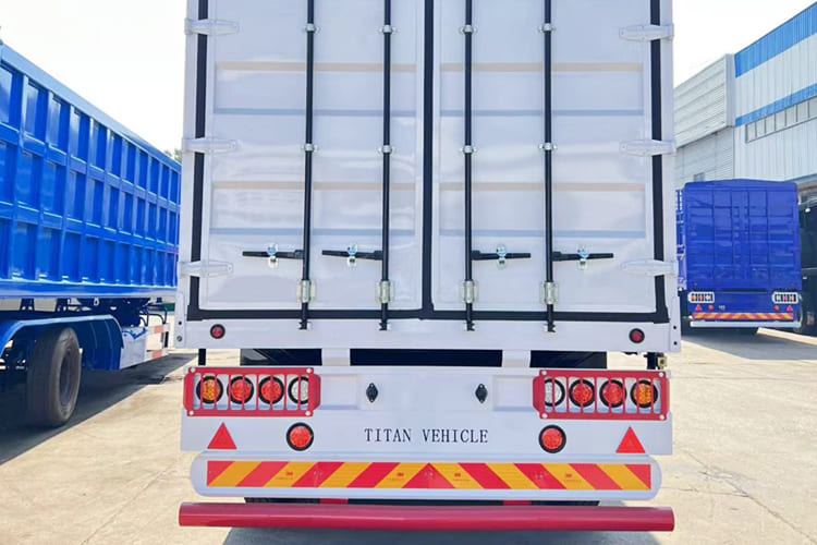TITAN Curtain Side Trailer for Sale in Saudi Arabia - 侧帘半拖车:图5 TITAN Curtain Side Trailer for Sale in Saudi Arabia - 侧帘半拖车:图5
