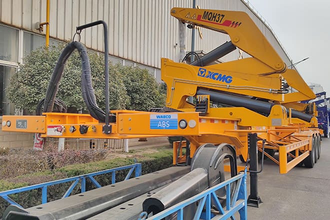 XCMG 37 Ton Side Lifter Container for Sale in Vietnam - 集装箱运输车/ 可拆卸车身的半拖车:图4 XCMG 37 Ton Side Lifter Container for Sale in Vietnam - 集装箱运输车/ 可拆卸车身的半拖车:图4