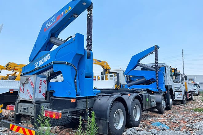 XCMG 37 Ton Side Lifter Truck for Sale in Angola - 集装箱运输车/ 可拆卸车身的卡车:图2 XCMG 37 Ton Side Lifter Truck for Sale in Angola - 集装箱运输车/ 可拆卸车身的卡车:图2