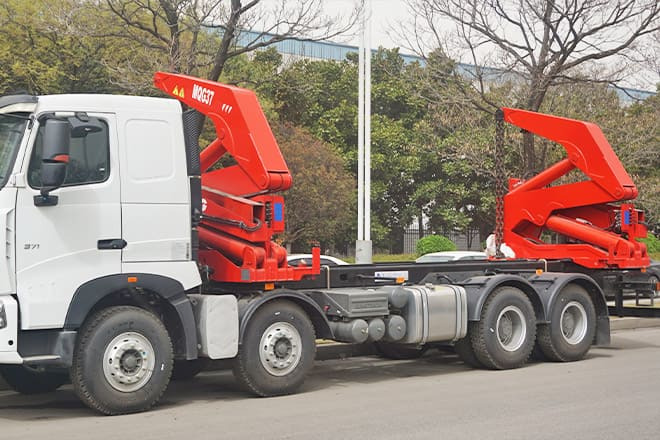 XCMG 37 Ton Side Loader Truck for Sale in Mexico - 集装箱运输车/ 可拆卸车身的卡车:图5 XCMG 37 Ton Side Loader Truck for Sale in Mexico - 集装箱运输车/ 可拆卸车身的卡车:图5