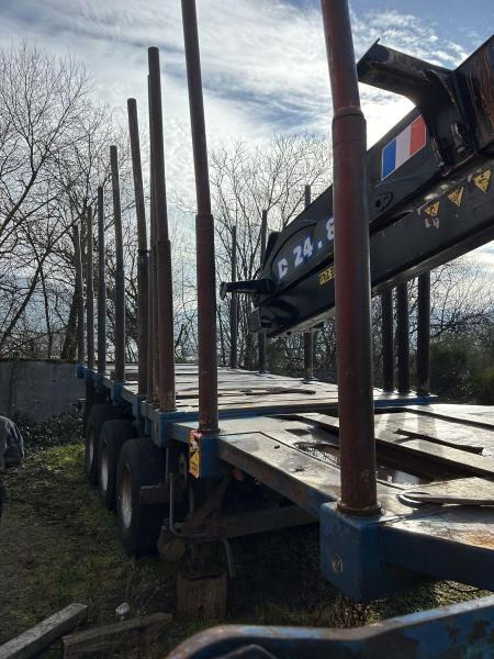 Diebolt grue avec grappin rotatif - 木材运输半挂车:图3 Diebolt grue avec grappin rotatif - 木材运输半挂车:图3